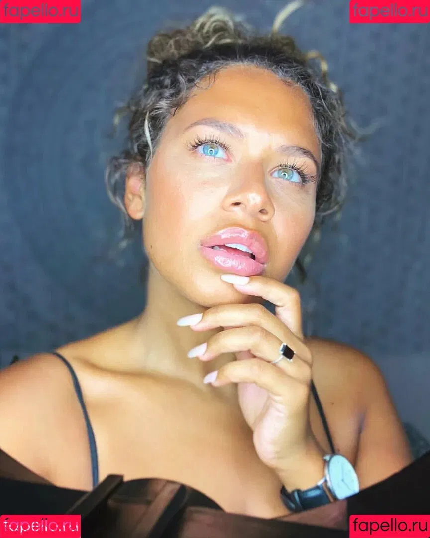 Chanelle Mauricette Onlyfans Photo Gallery 