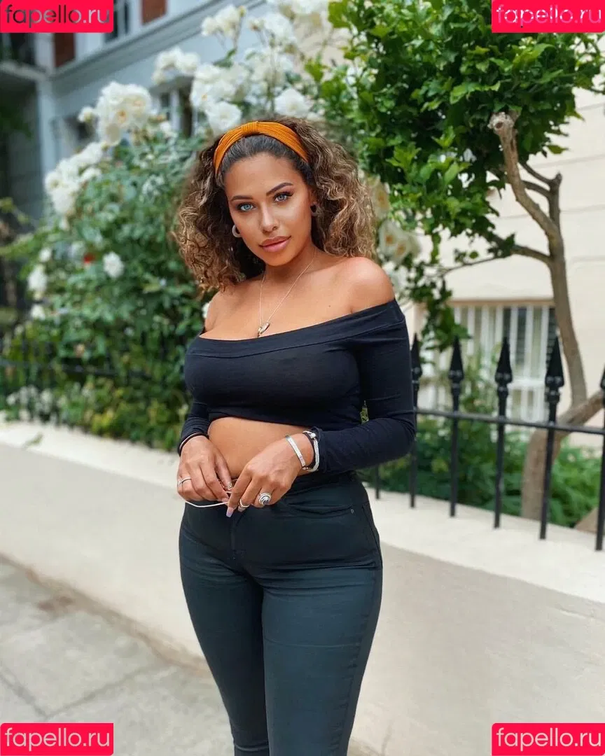 Chanelle Mauricette Onlyfans Photo Gallery 