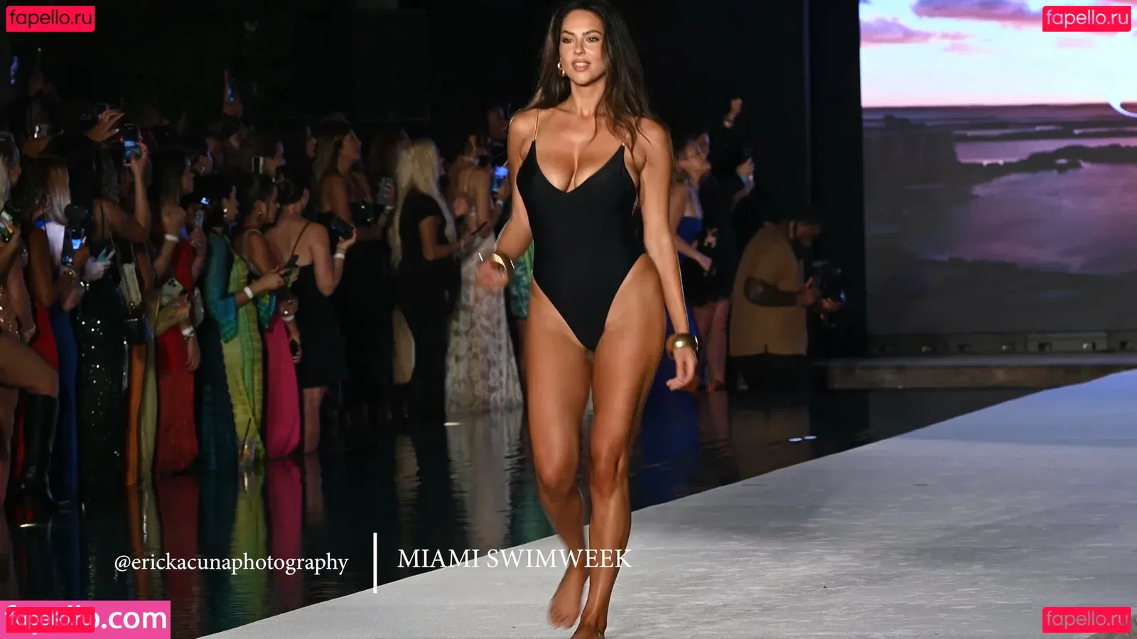 Christen Harper Onlyfans Photo Gallery 