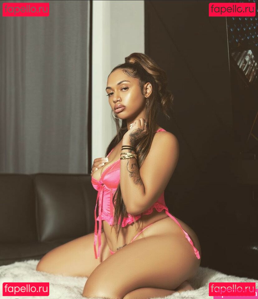 Honeydrip458 / drillmediagrp / honey__458 Onlyfans Photo Gallery 