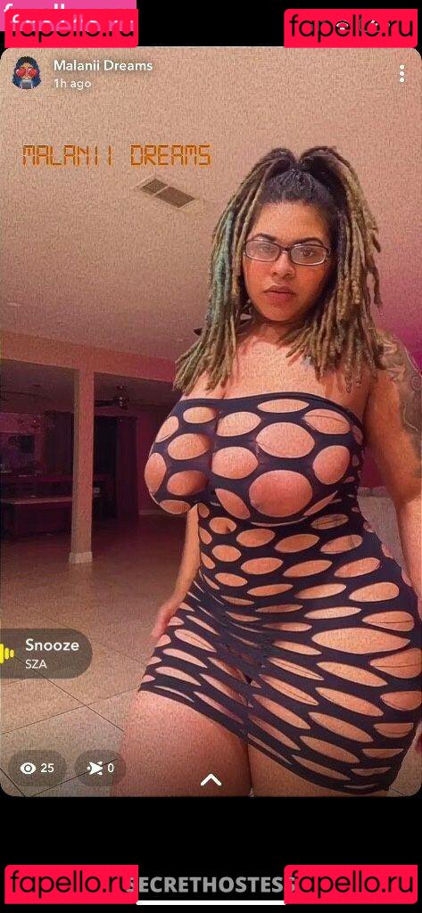 msmalanii Onlyfans Photo Gallery 
