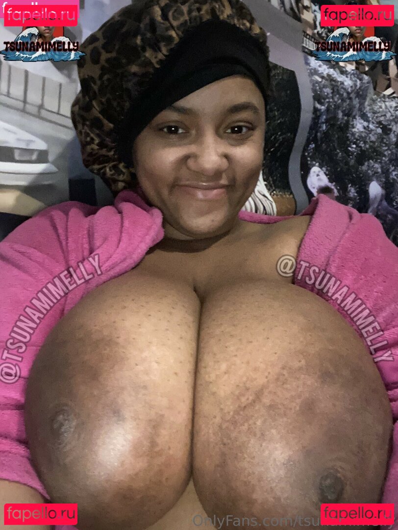 Tsunamimelly / chiccamelly Onlyfans Photo Gallery 