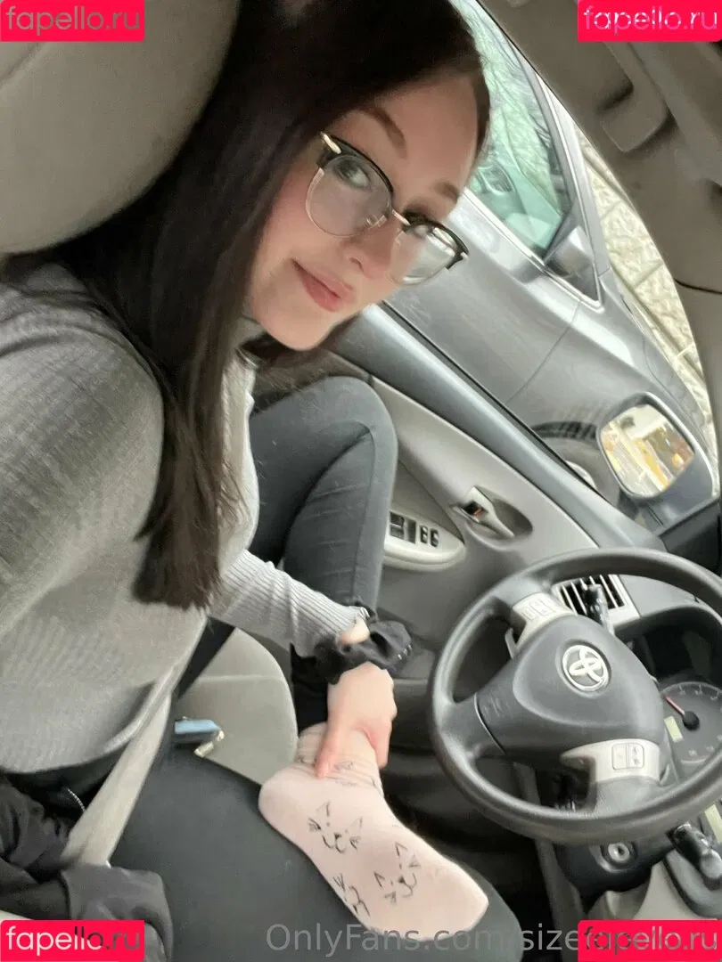 Sizeelevens Onlyfans Photo Gallery 