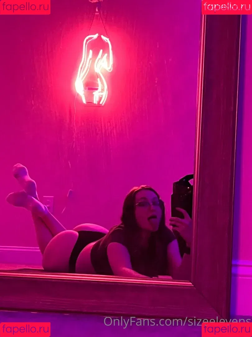 Sizeelevens Onlyfans Photo Gallery 