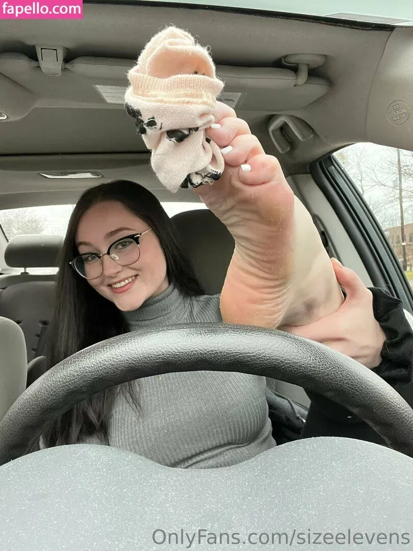 Sizeelevens Onlyfans Photo Gallery 