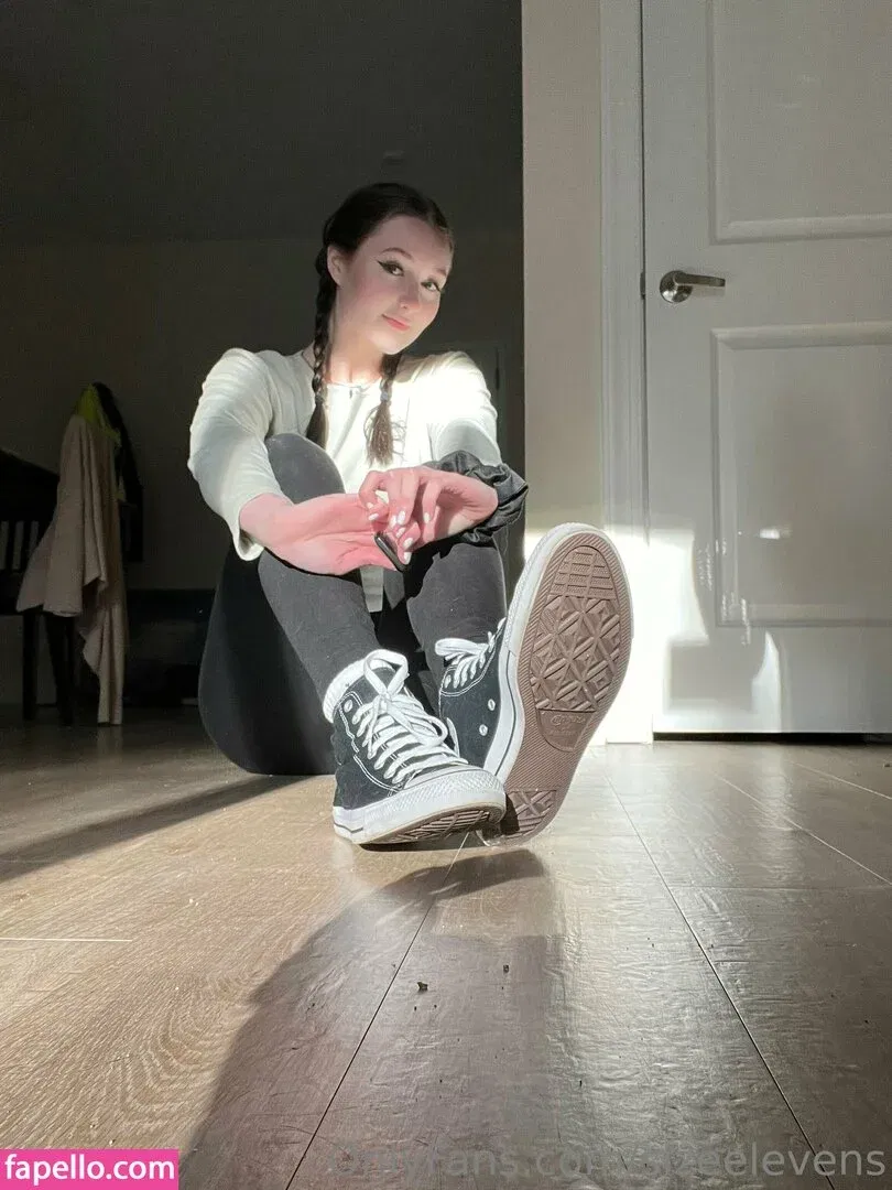 Sizeelevens Onlyfans Photo Gallery 