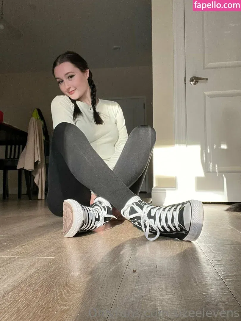 Sizeelevens Onlyfans Photo Gallery 