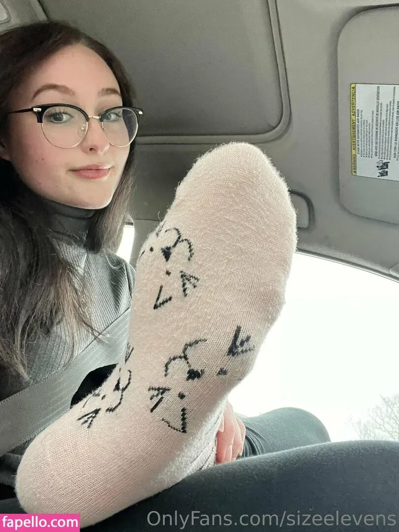 Sizeelevens Onlyfans Photo Gallery 