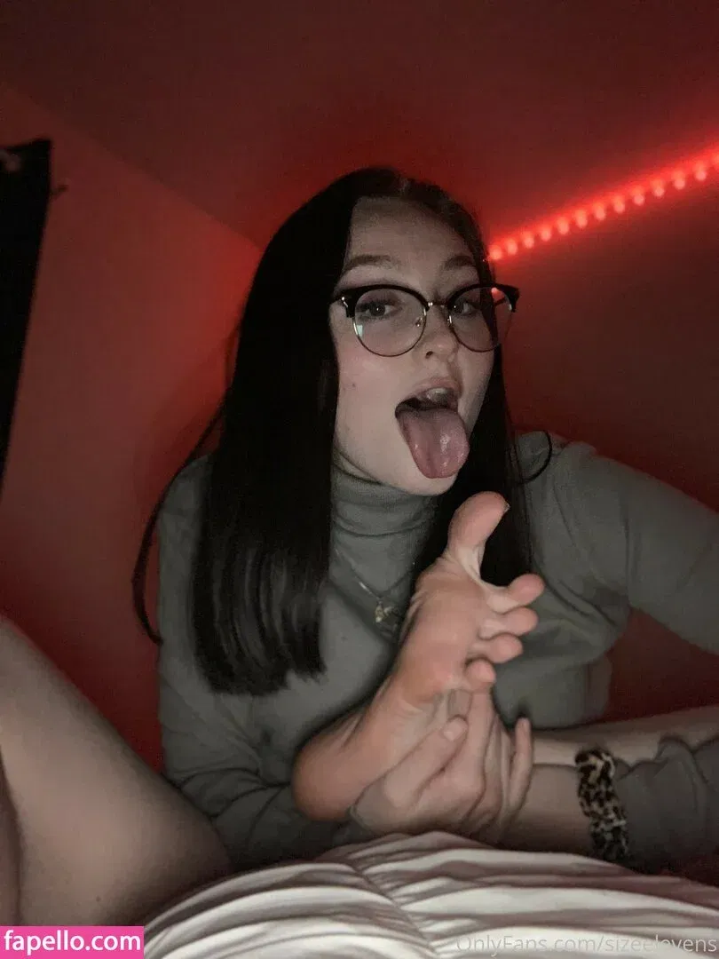 Sizeelevens Onlyfans Photo Gallery 