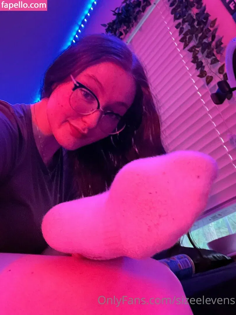 Sizeelevens Onlyfans Photo Gallery 