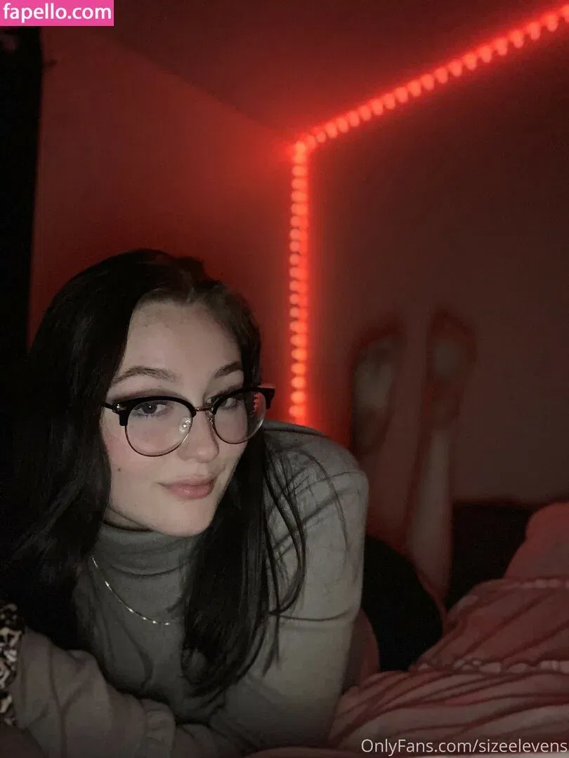 Sizeelevens Onlyfans Photo Gallery 
