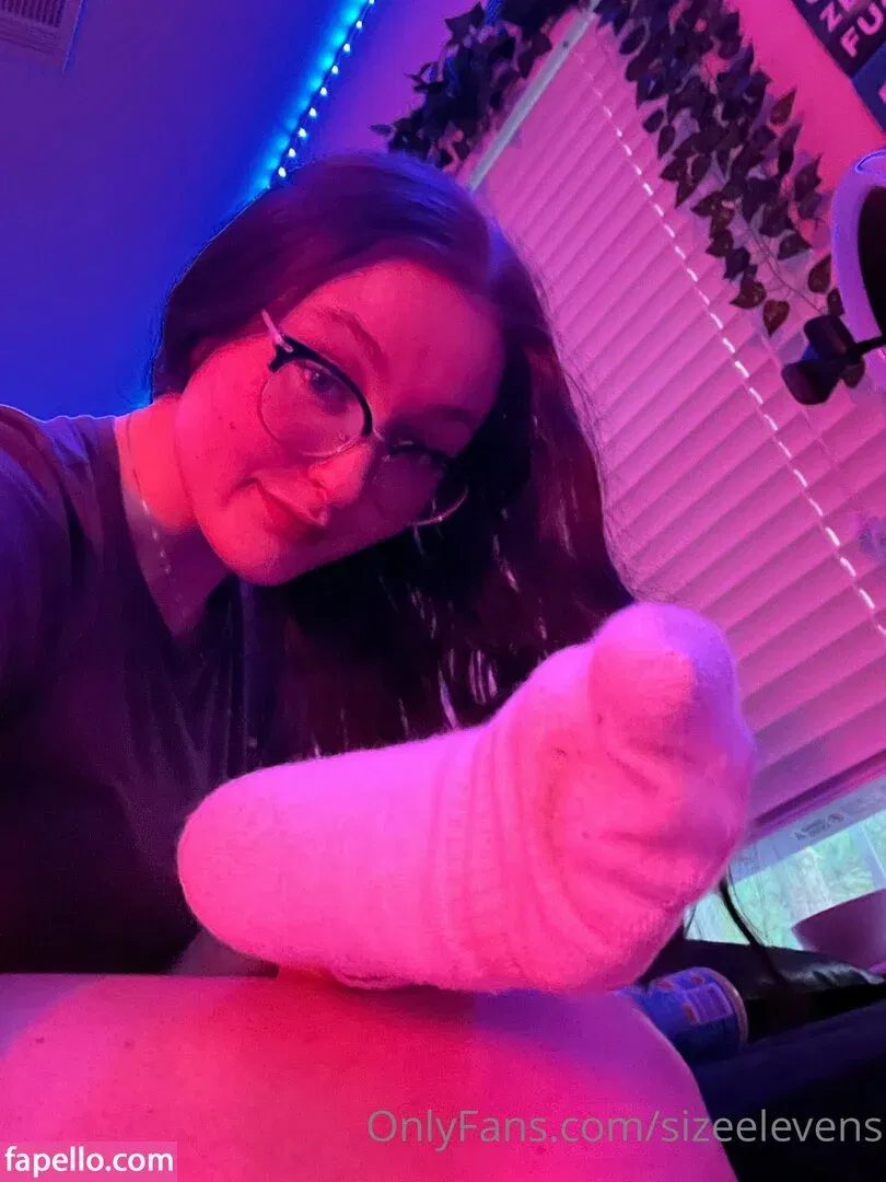 Sizeelevens Onlyfans Photo Gallery 