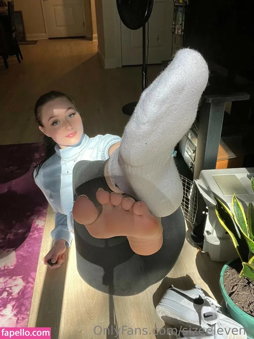 Sizeelevens Onlyfans Photo Gallery 