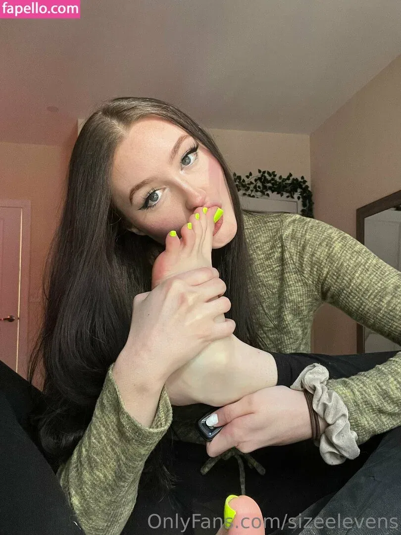 Sizeelevens Onlyfans Photo Gallery 