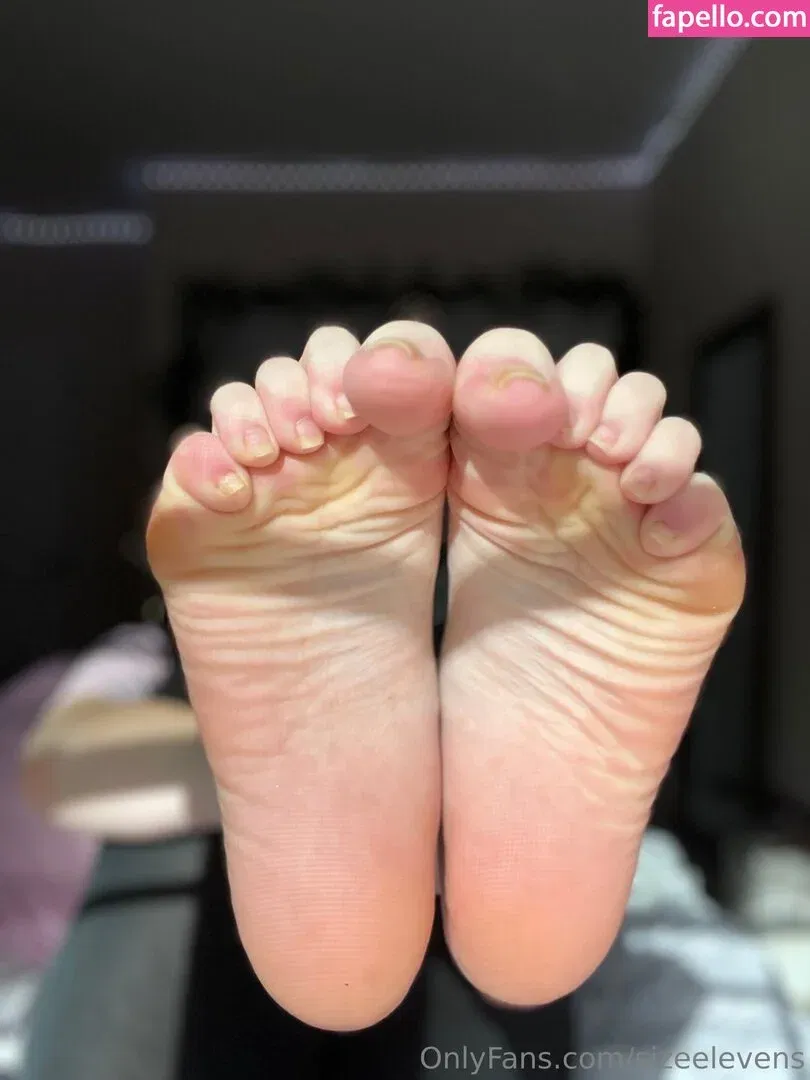 Sizeelevens Onlyfans Photo Gallery 