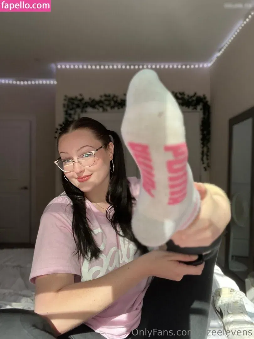 Sizeelevens Onlyfans Photo Gallery 