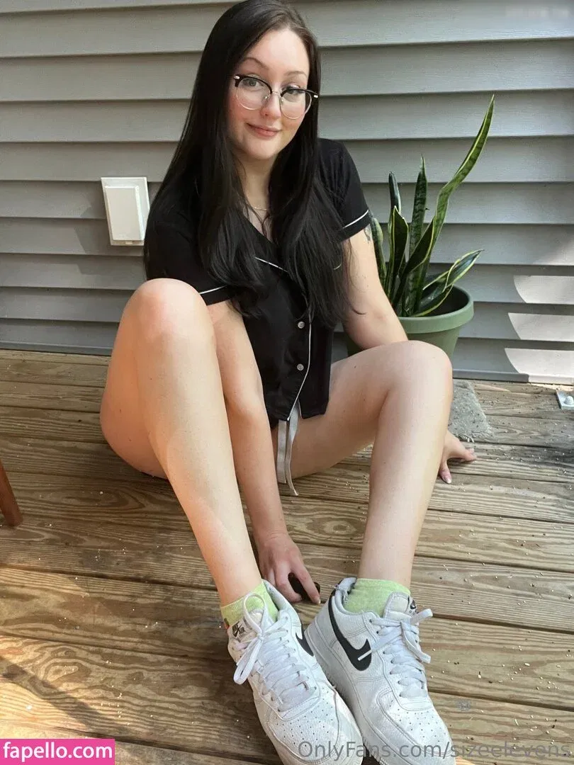 Sizeelevens Onlyfans Photo Gallery 