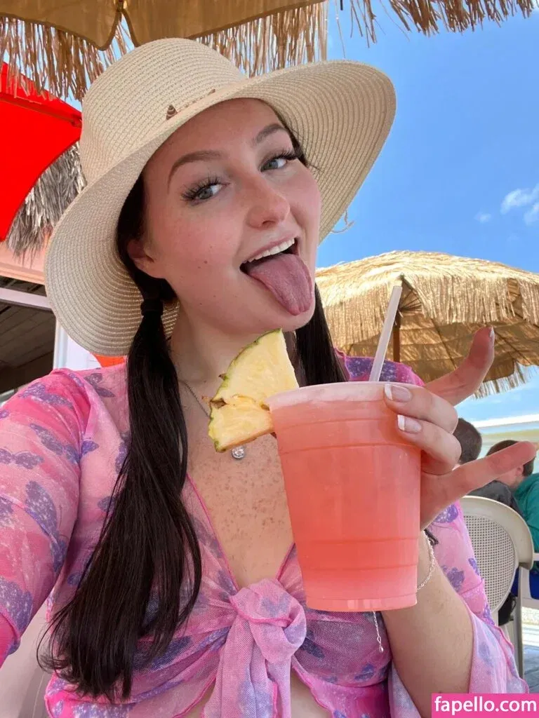 Sizeelevens Onlyfans Photo Gallery 