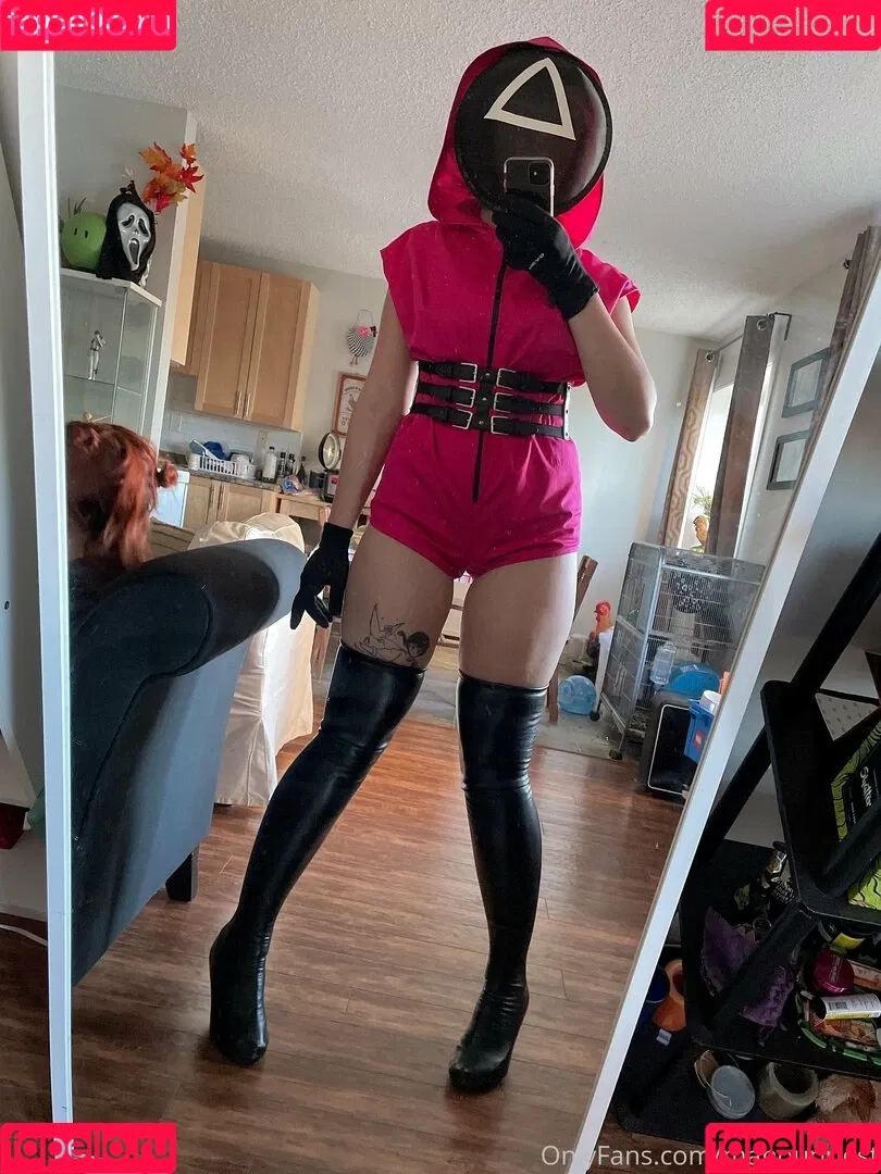 mahoupriest Onlyfans Photo Gallery 