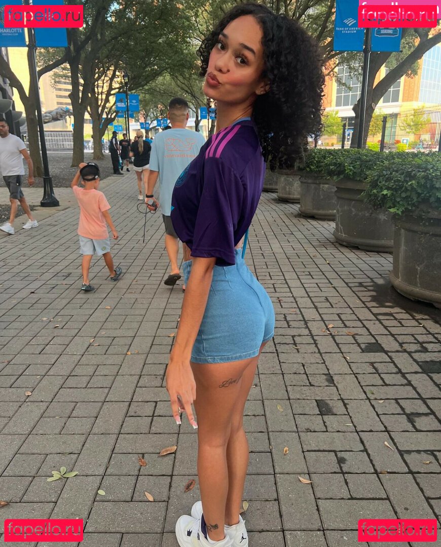 Tropicalkurls / akatropical / morekurls Onlyfans Photo Gallery 