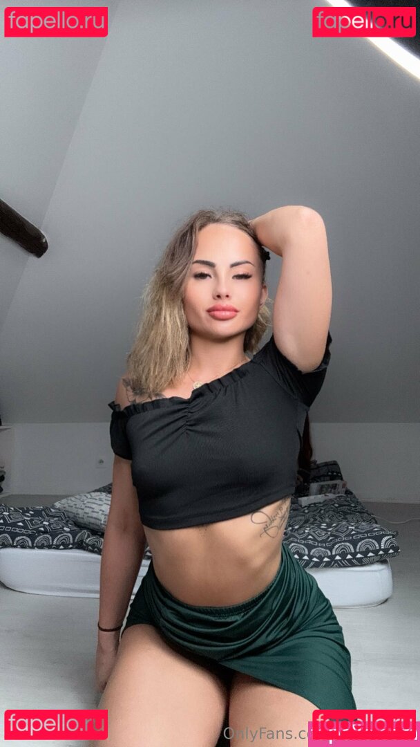 kayayume Onlyfans Photo Gallery 