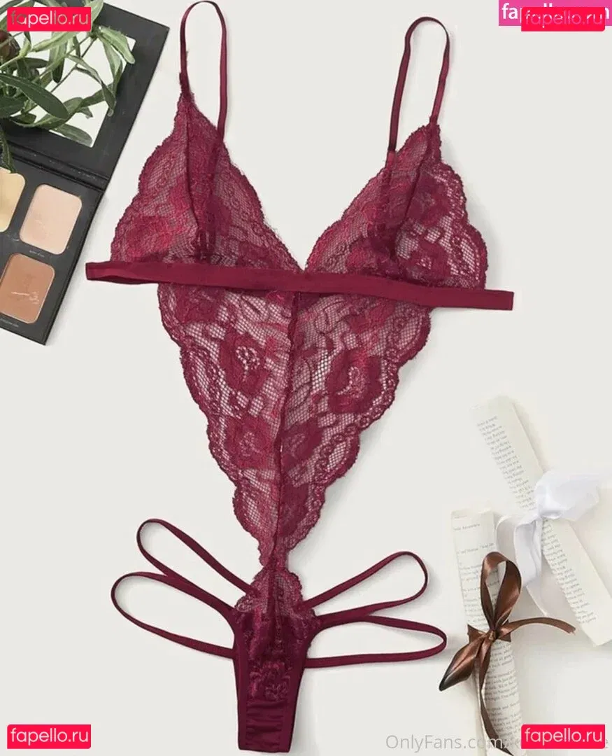 baby.mak Onlyfans Photo Gallery 