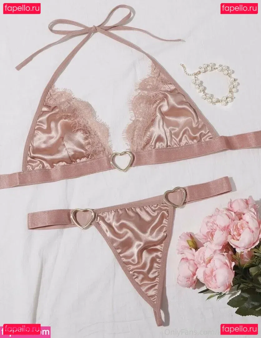 baby.mak Onlyfans Photo Gallery 