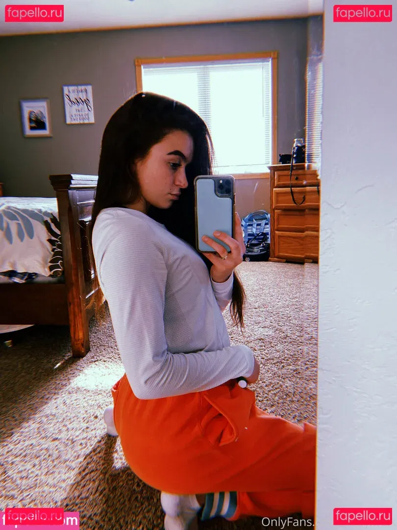 baby.mak Onlyfans Photo Gallery 