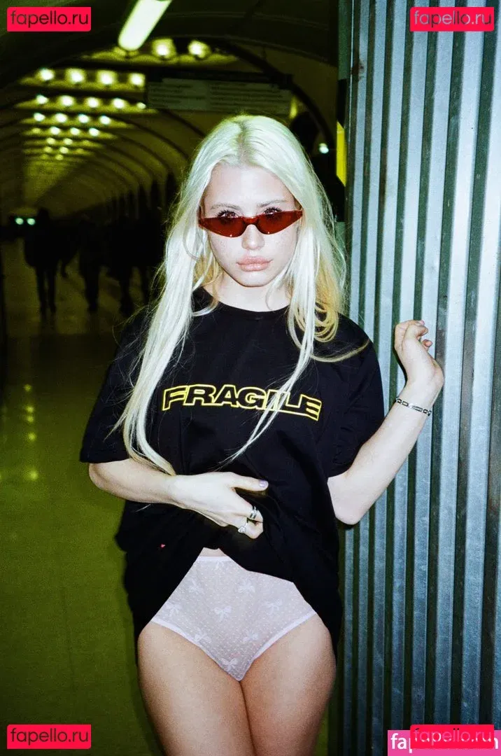 miawaifu Onlyfans Photo Gallery 