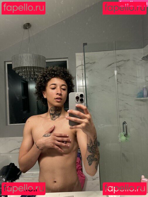 Sixthestar / Sixtyb1 / sixthestarr Onlyfans Photo Gallery 