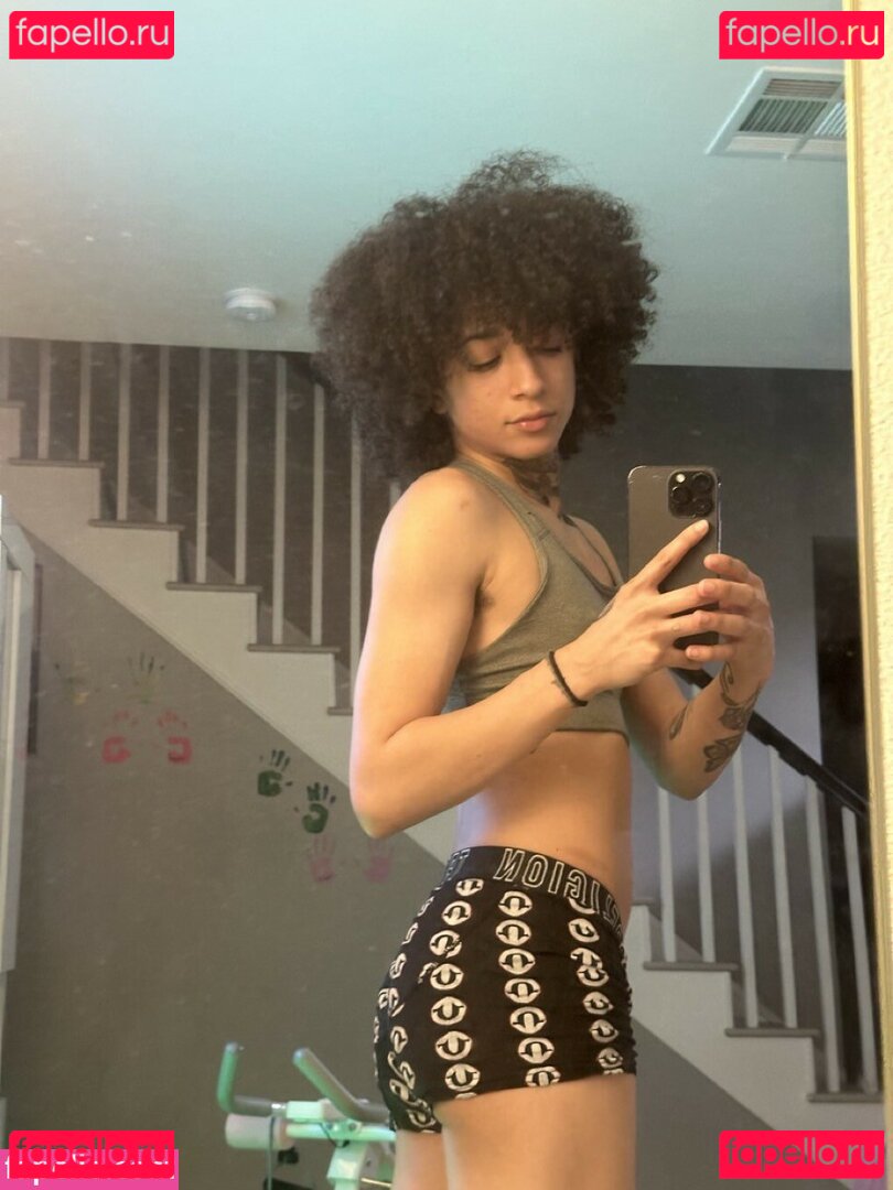 Sixthestar / Sixtyb1 / sixthestarr Onlyfans Photo Gallery 