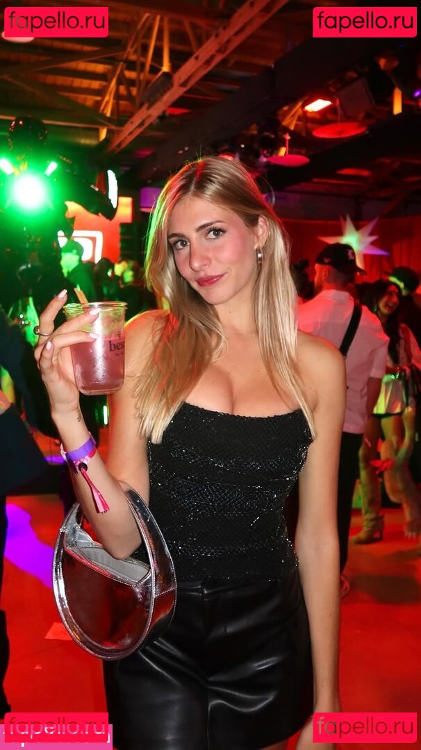 Megan Lucky / meglucky53 Onlyfans Photo Gallery 