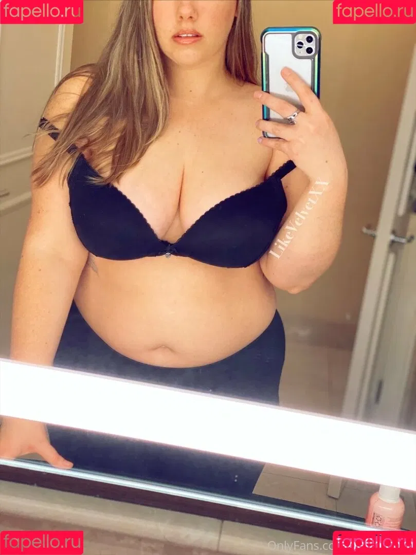 redvelvetxx Onlyfans Photo Gallery 