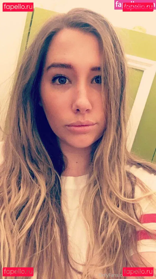 redvelvetxx Onlyfans Photo Gallery 