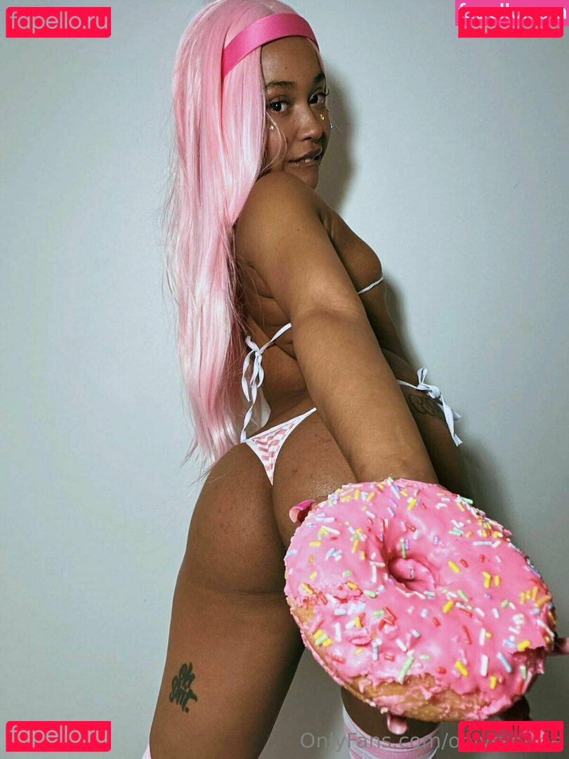 maynunez18 / onlymayasz Onlyfans Photo Gallery 