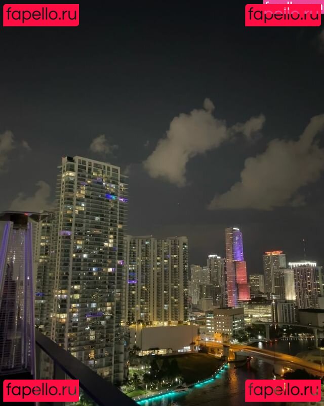 Leslie Sanchez / _m.sanx3 / lestisanchez Onlyfans Photo Gallery 