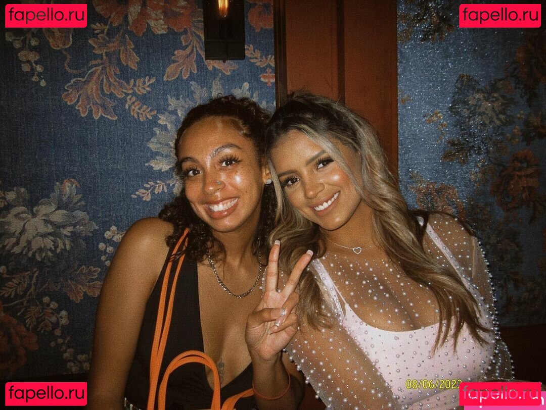 Leslie Sanchez / _m.sanx3 / lestisanchez Onlyfans Photo Gallery 