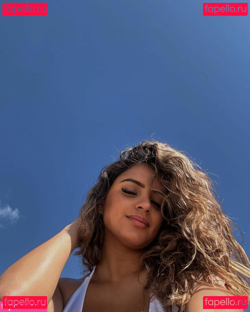 Leslie Sanchez / _m.sanx3 / lestisanchez Onlyfans Photo Gallery 