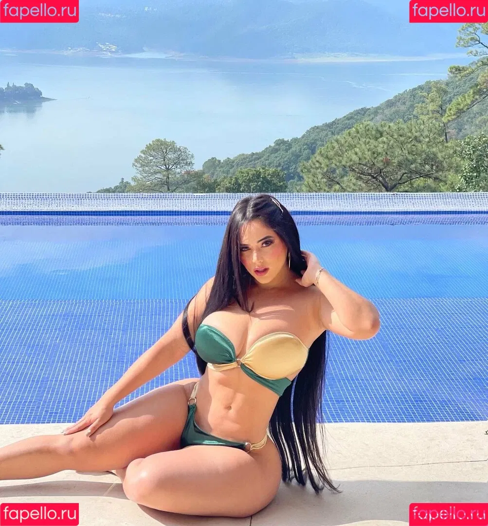 Ashley Carolina Onlyfans Photo Gallery 