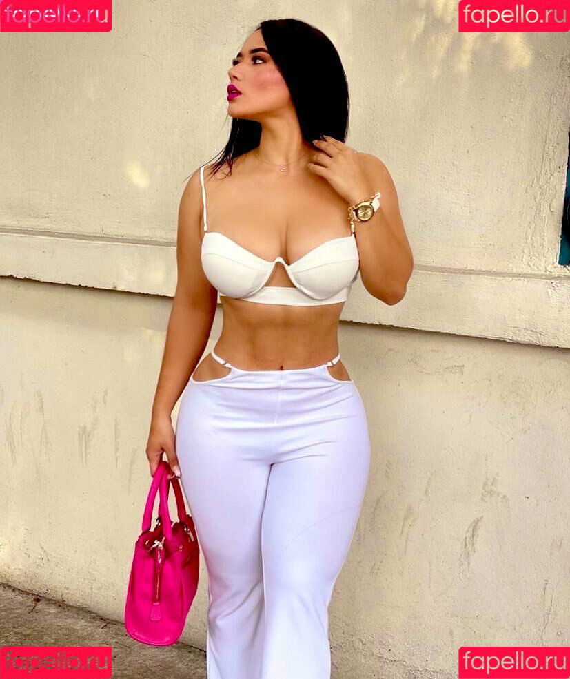 Ashley Carolina Onlyfans Photo Gallery 