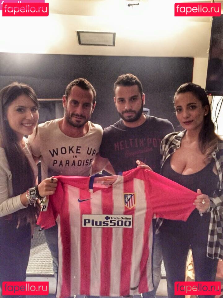 Cleo Bracchi / CleoBracchi / cleopeach Onlyfans Photo Gallery 