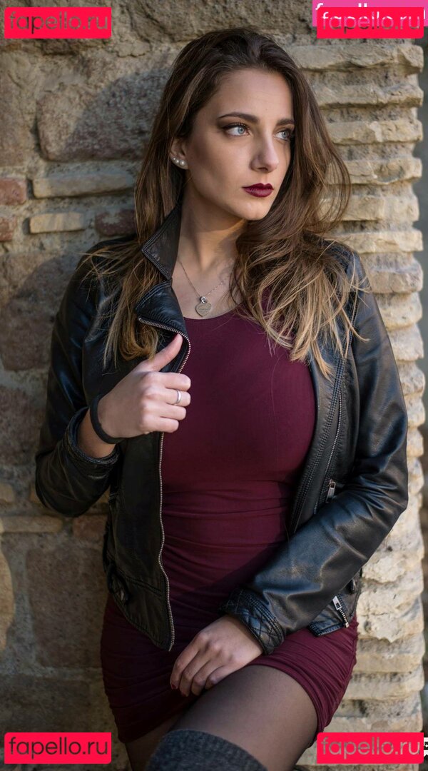 Cleo Bracchi / CleoBracchi / cleopeach Onlyfans Photo Gallery 