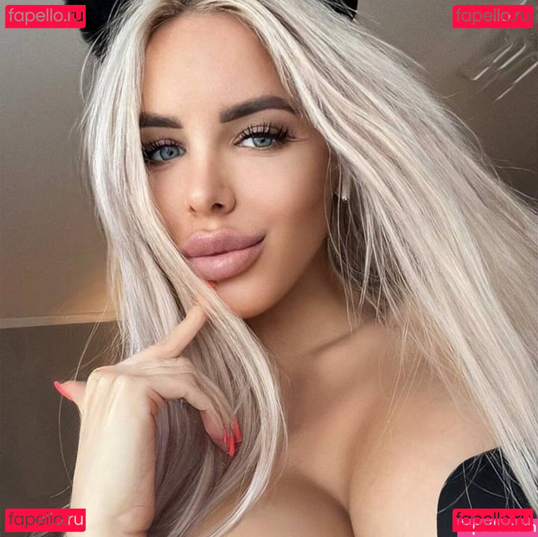 missdaash / missdashaaa42 Onlyfans Photo Gallery 