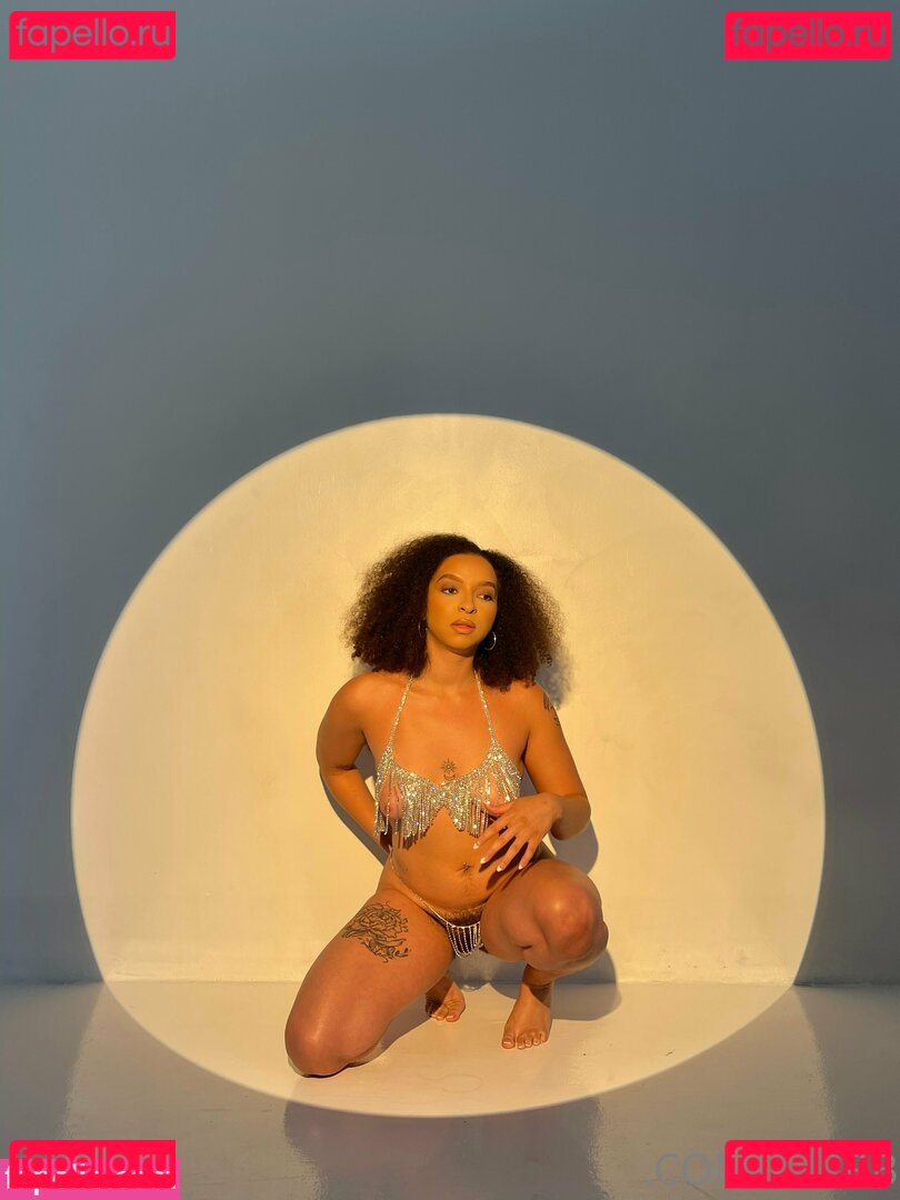 Ziirrb Nude Onlyfans Photo 22