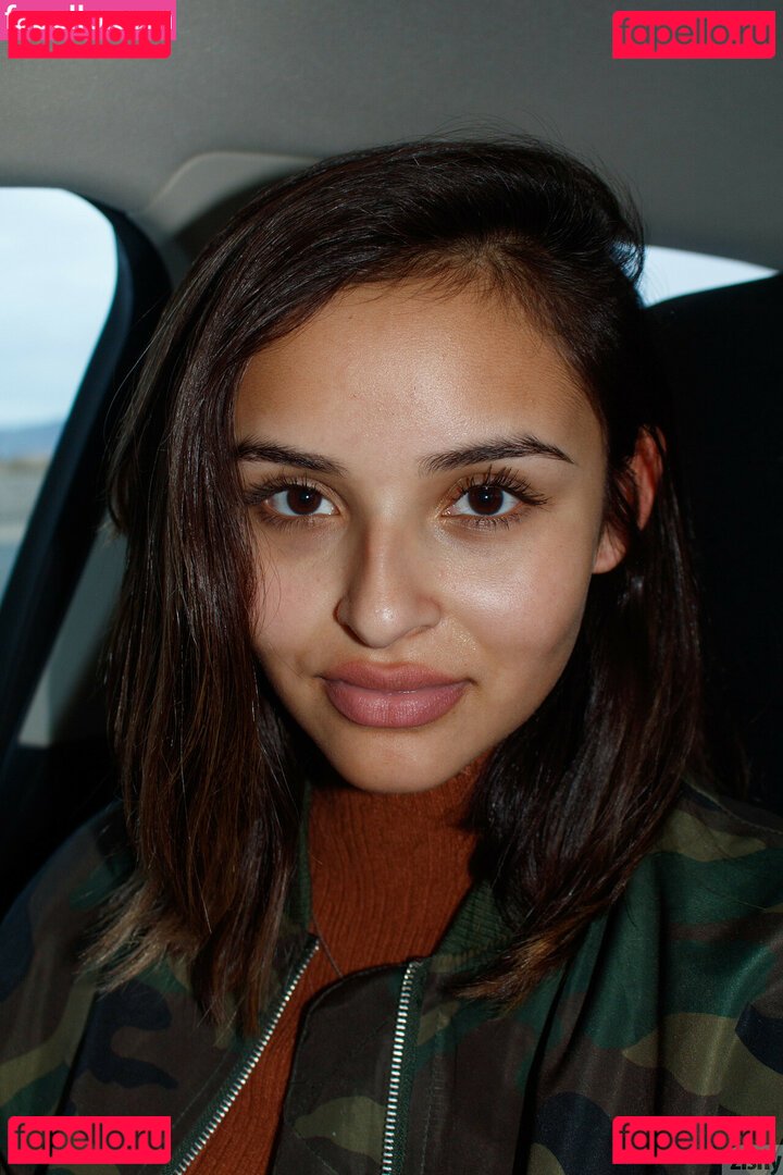 Alejandra Cobos / sofdaydreams Onlyfans Photo Gallery 