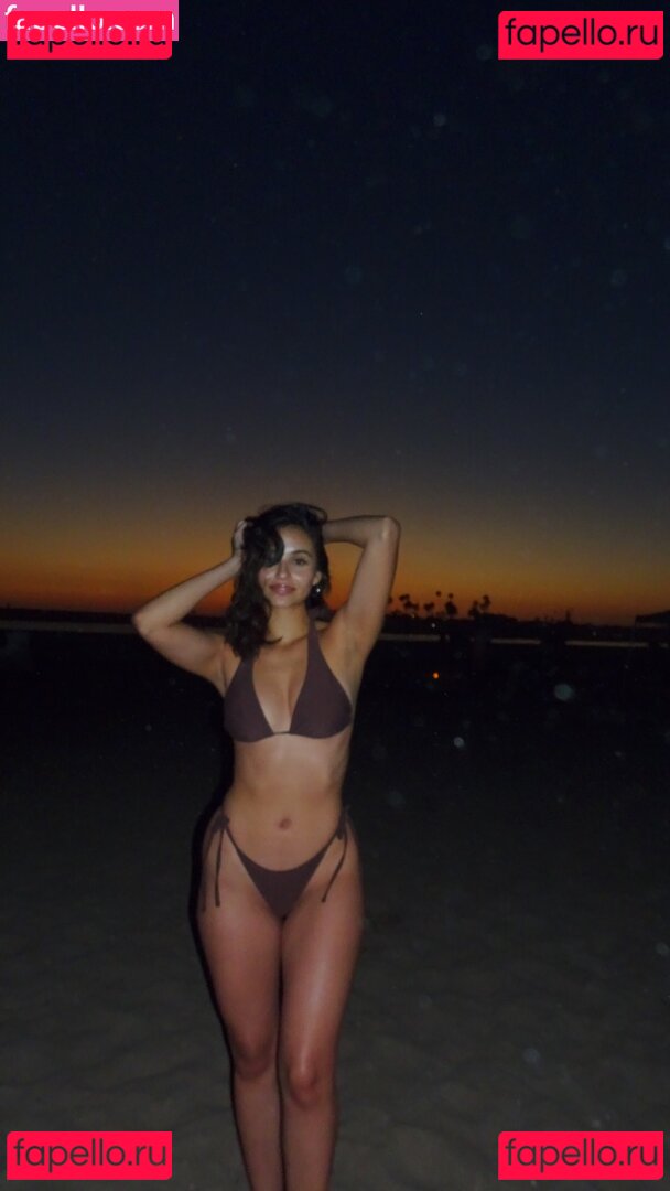 Alejandra Cobos / sofdaydreams Onlyfans Photo Gallery 