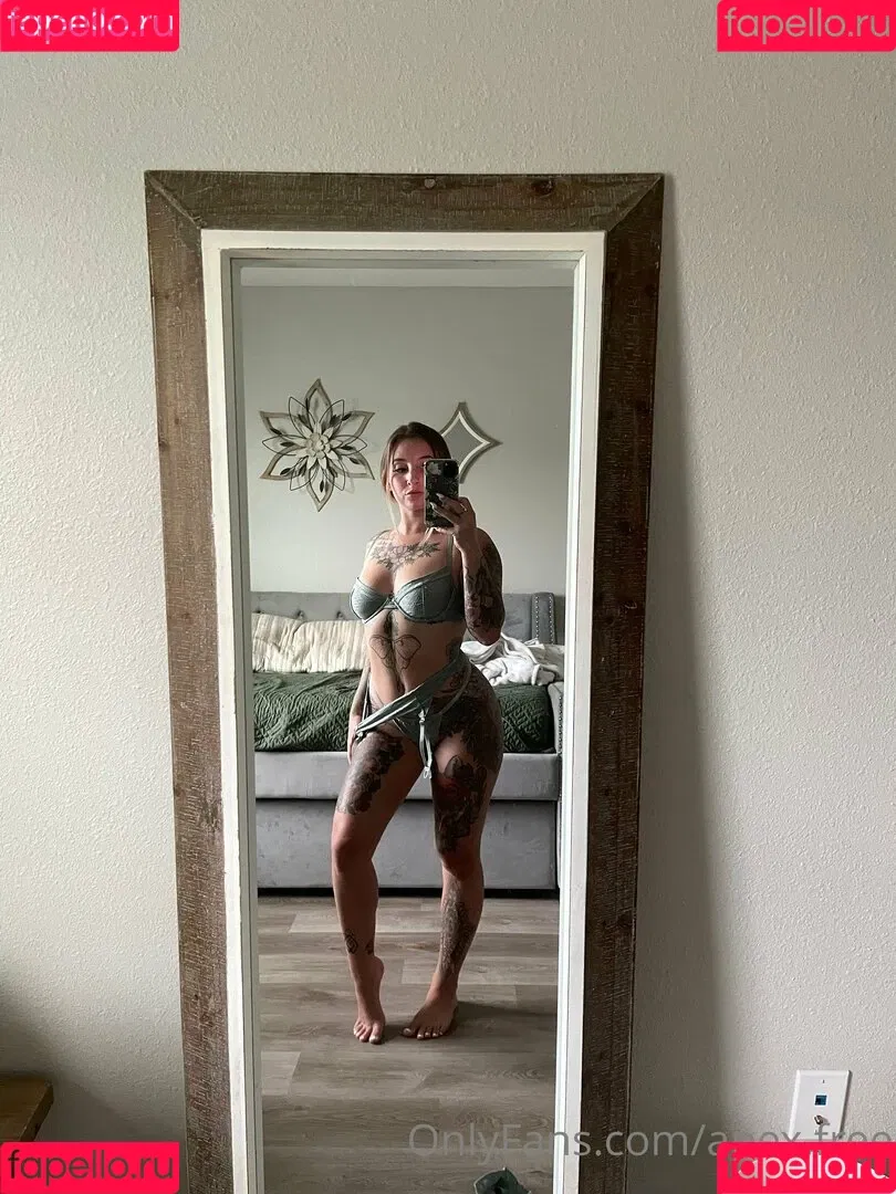 Apex_Suicide Onlyfans Photo Gallery 