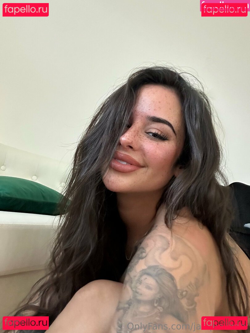jacquelienefernandez / jacquelinetv Onlyfans Photo Gallery 