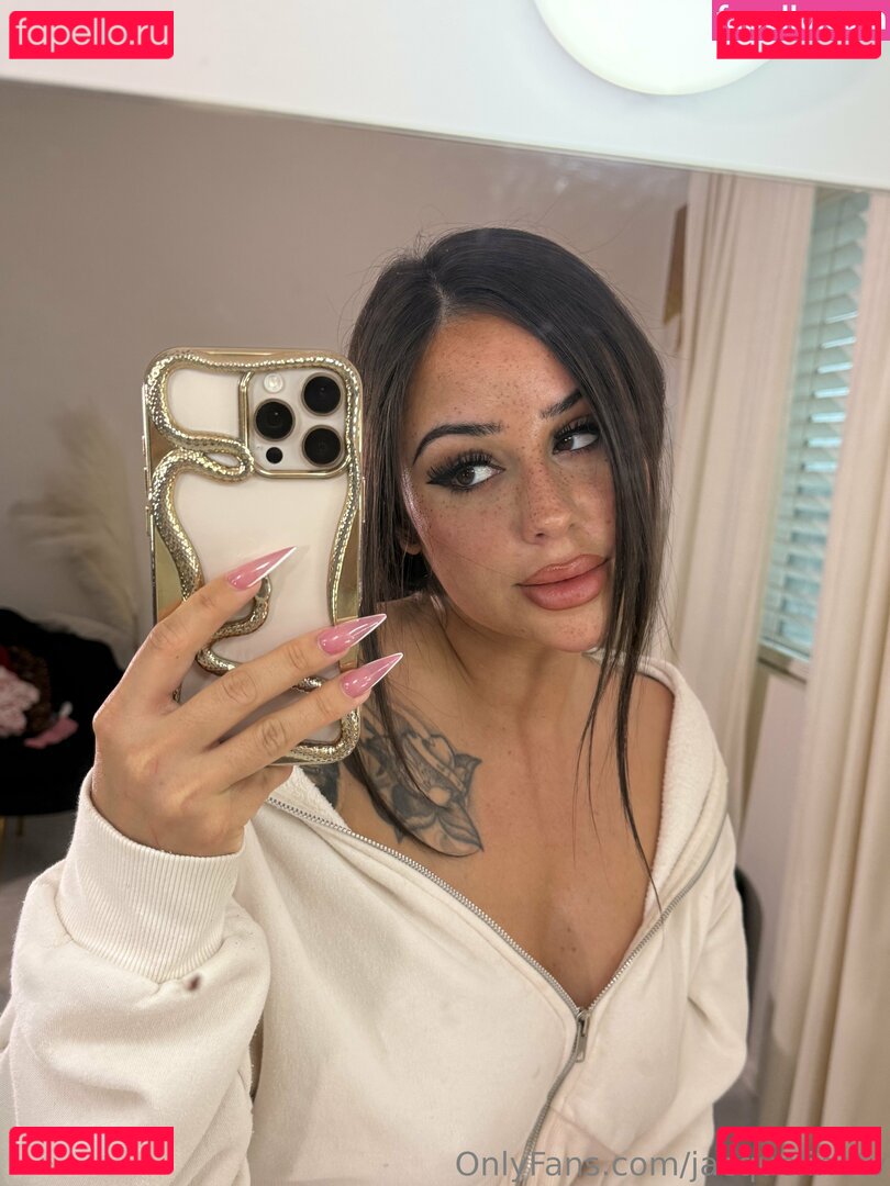 jacquelienefernandez / jacquelinetv Onlyfans Photo Gallery 