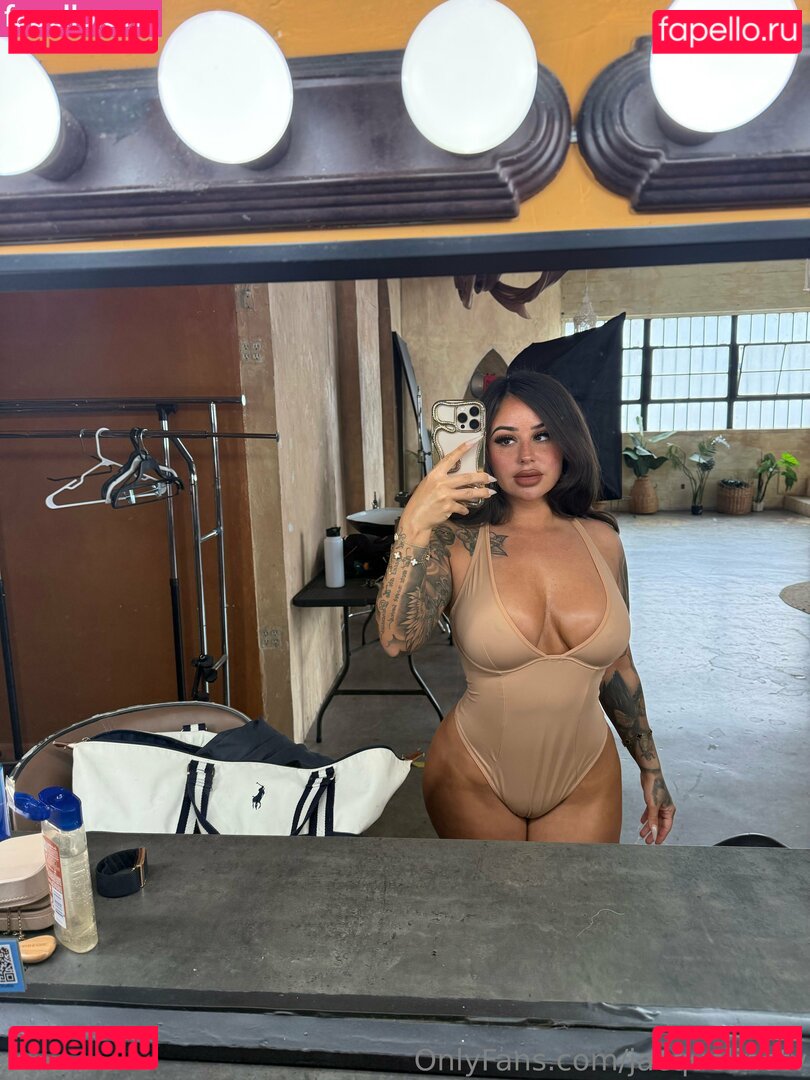 jacquelienefernandez / jacquelinetv Onlyfans Photo Gallery 